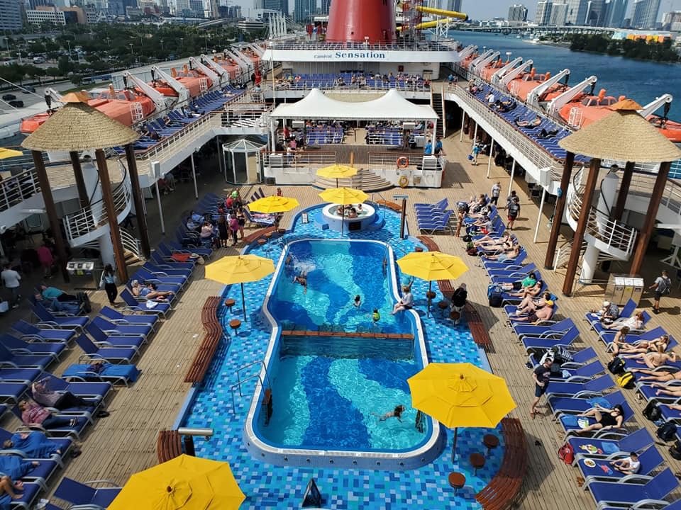 Lido Pool on the Carnival Sensation