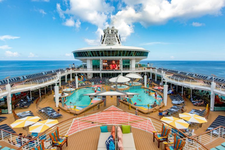 Main pool areas on the Mariner of the Seas