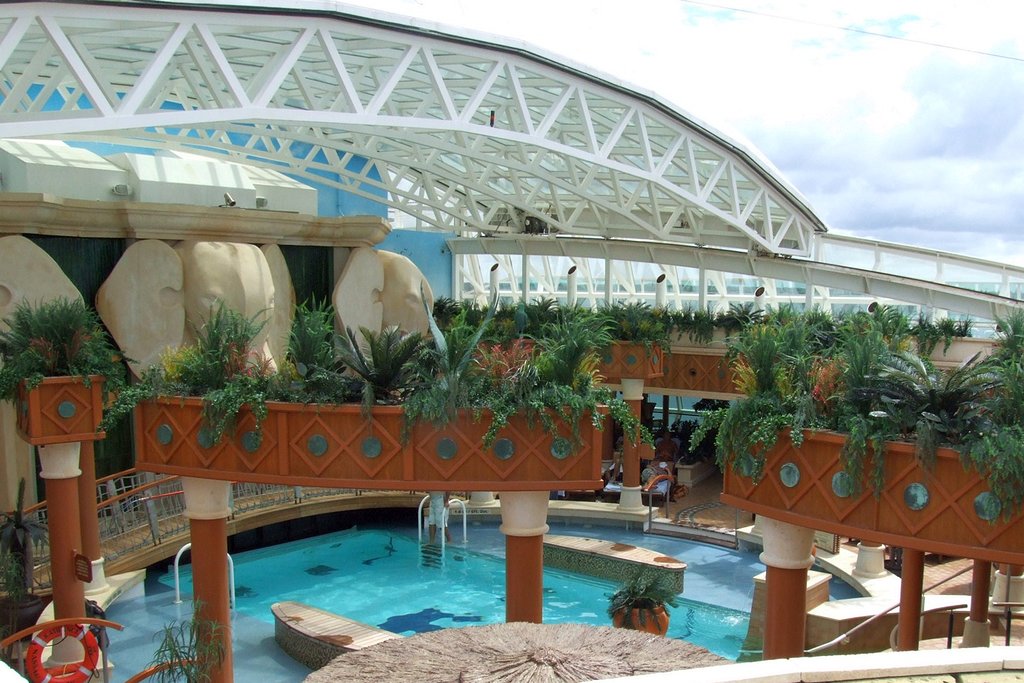 The Solarium, an adult's only pool on Royal Caribbean's Radiance of the Seas