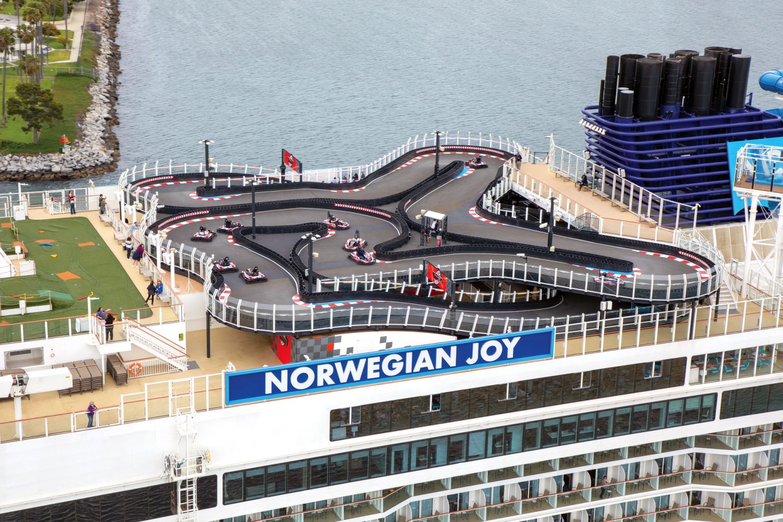 cruise line with race track