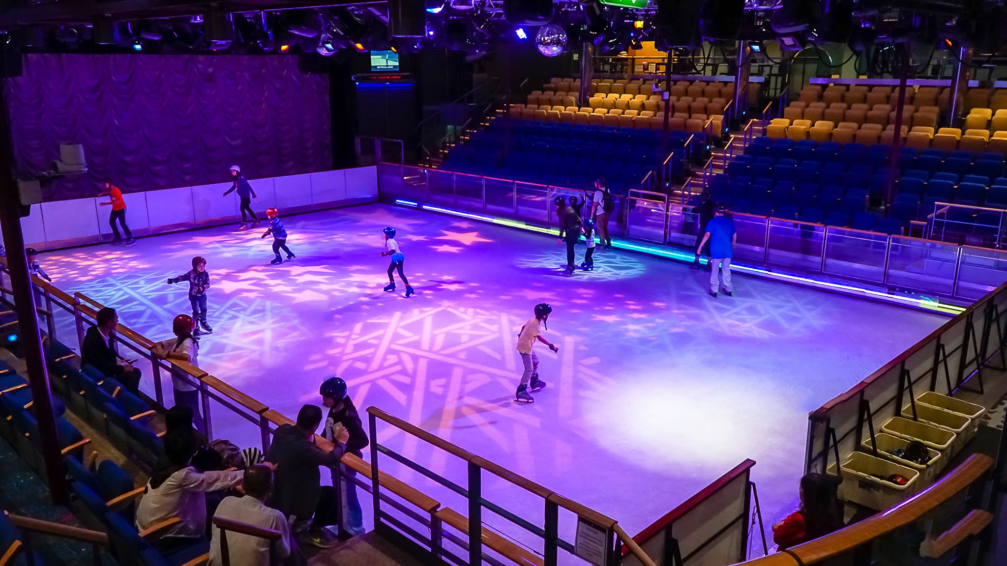 Open Skating on Royal Caribbean's Voyager of the Seas