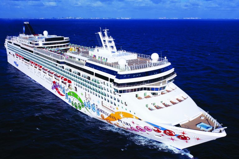 Norwegian Pearl cruise ship