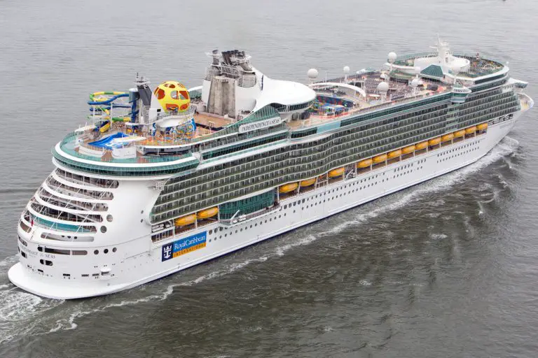 mardi gras cruise ship comparison