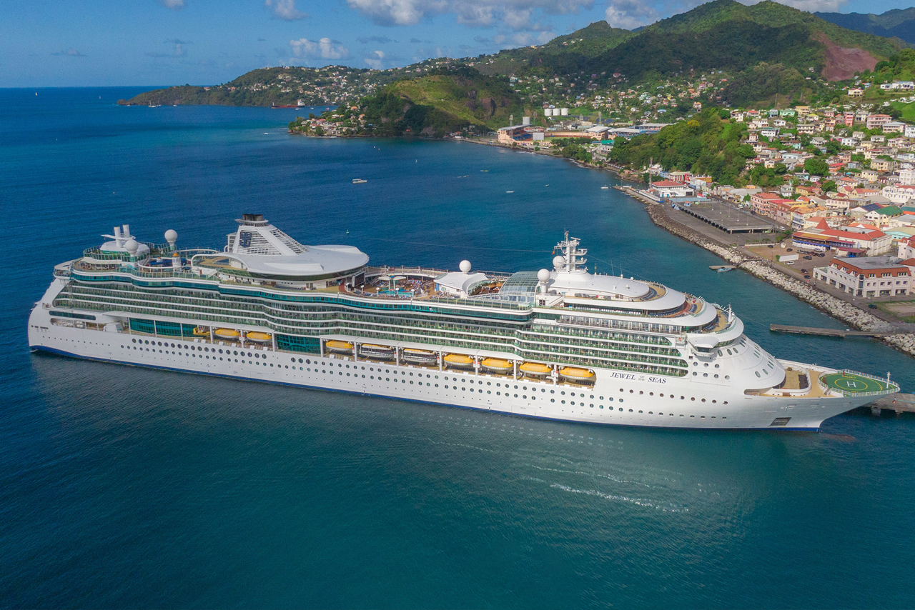 Royal Caribbean Jewel of the Seas cruise ship