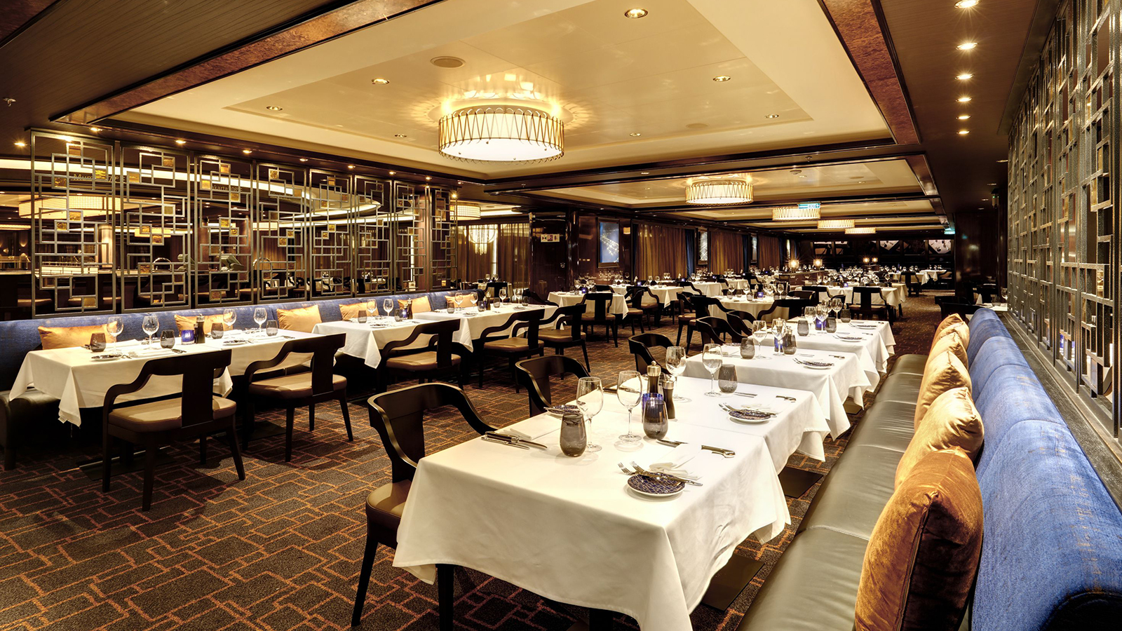 Cagneys Steakhouse on the Norwegian Escape