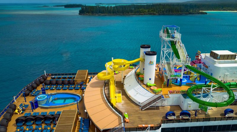water slide and pool on carnival spirit
