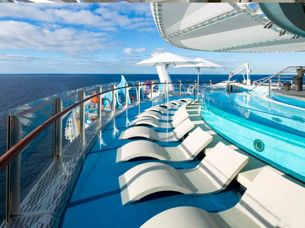 plunge pool on cruise ship