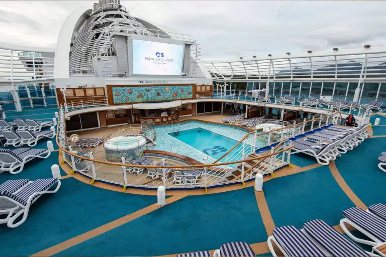 The main pool on the Ruby Princess