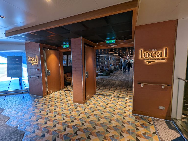 The Local Bar on the Norwegian Prima