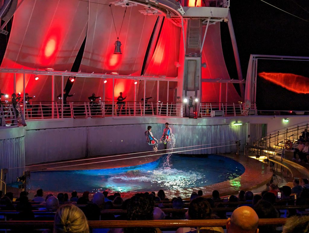 slackline in aquatheater