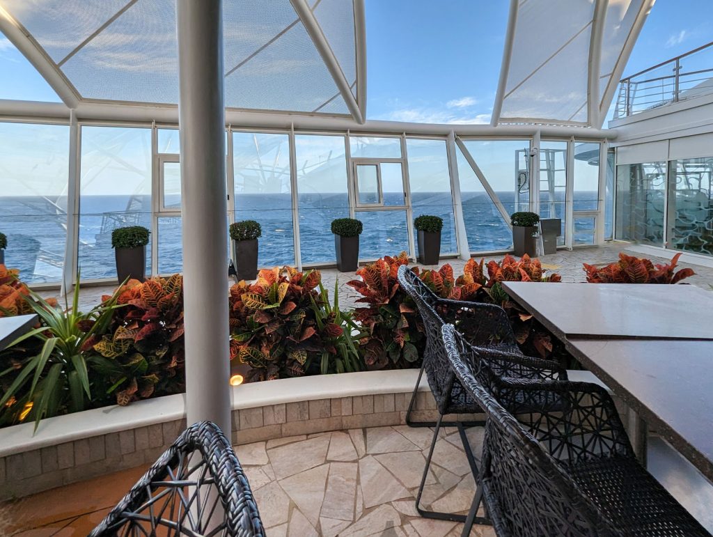 harmony of the seas solarium bistro tables