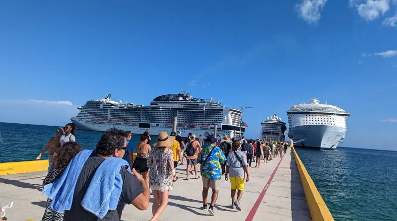 costa maya pier with 4 cruise ships