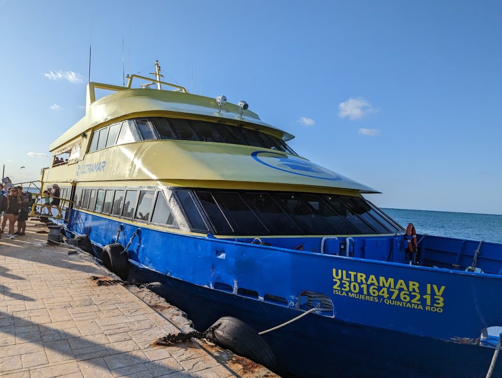 boat for cozumel