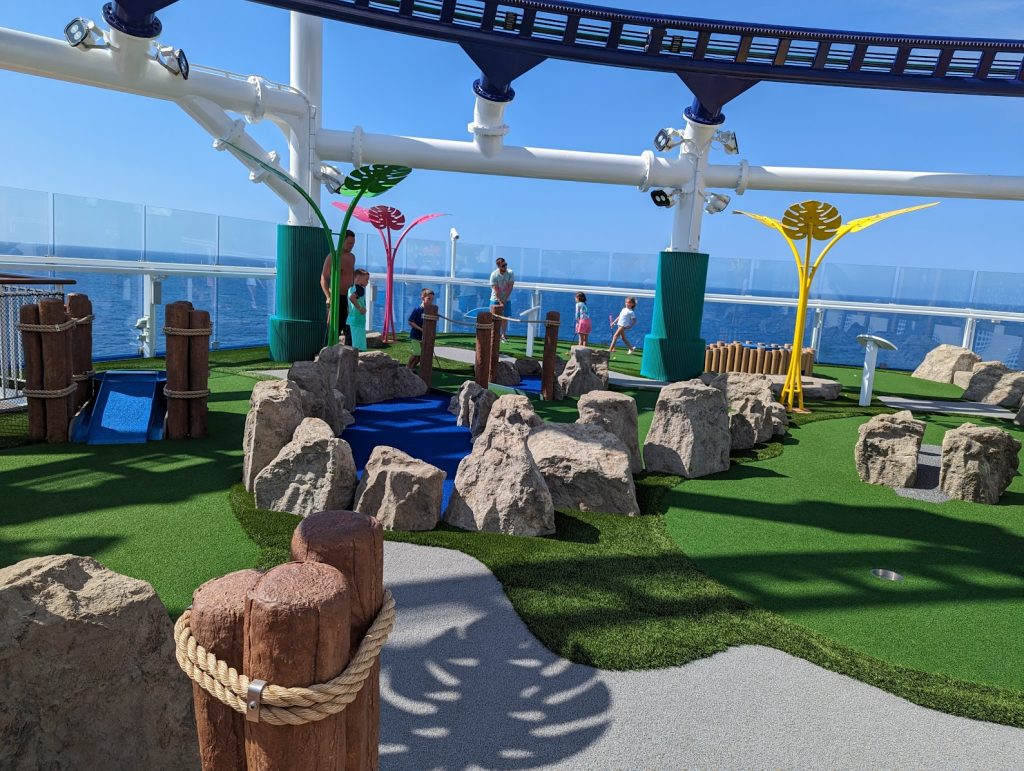 mini golf on carnival celebration