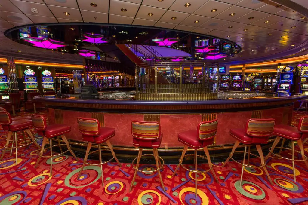 casino bar on liberty of the seas