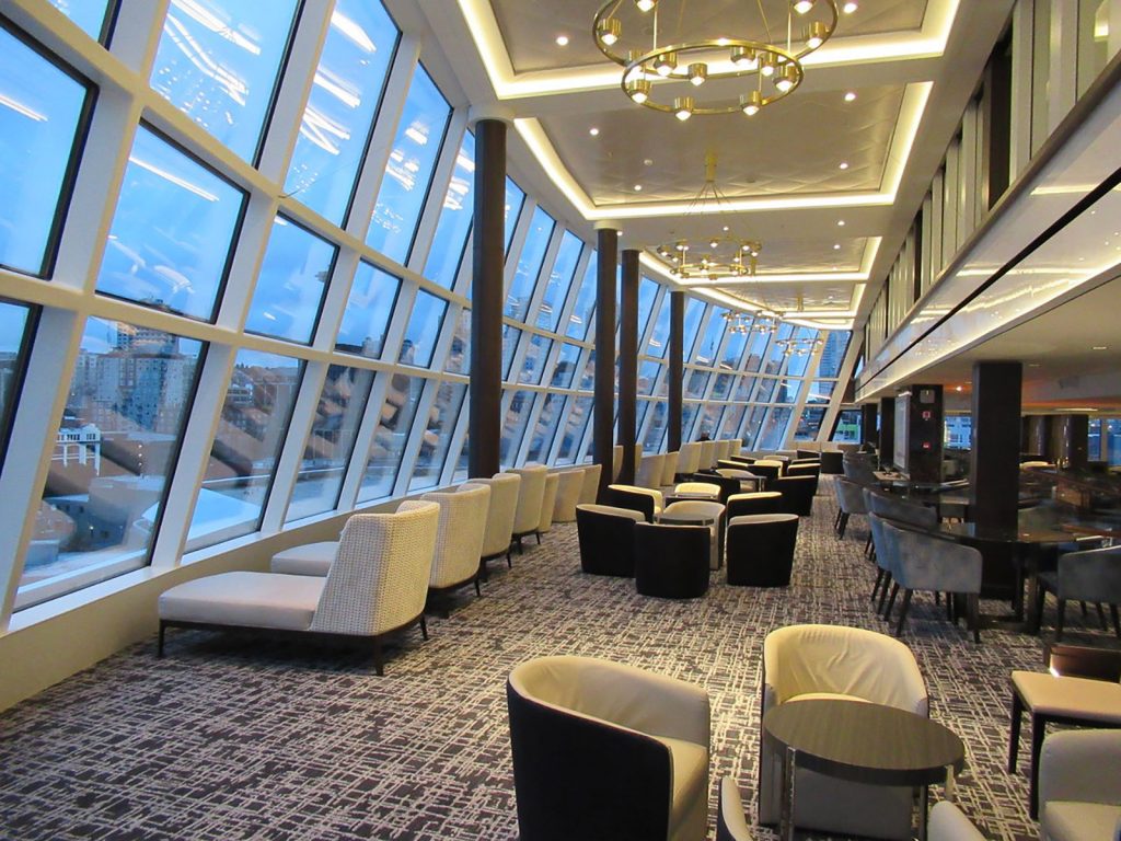 observation lounge on norwegian joy