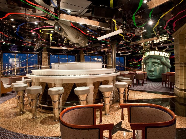 Dukes Piano Bar on the Carnival Elation