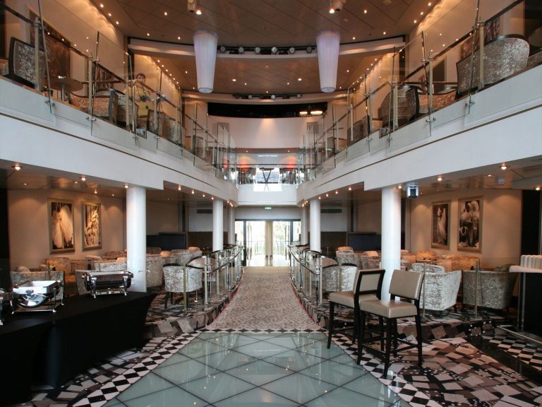 Royal Caribbeans Dazzles