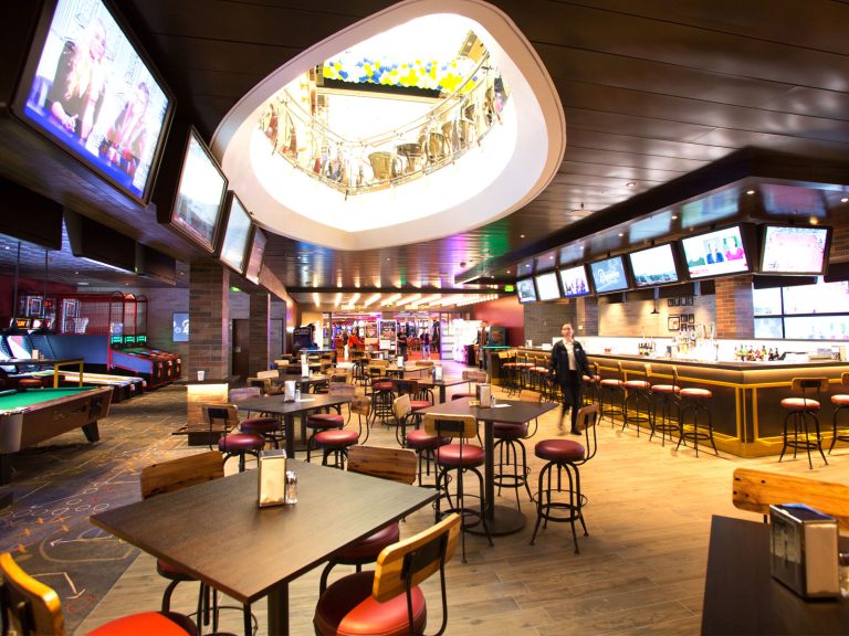 Playmakers on the Independence of the Seas
