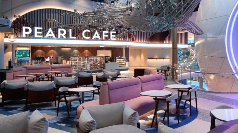 Royal Caribbean's Pearl Cafe