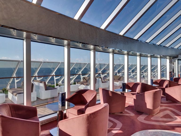 MSCs Top Sail Lounge