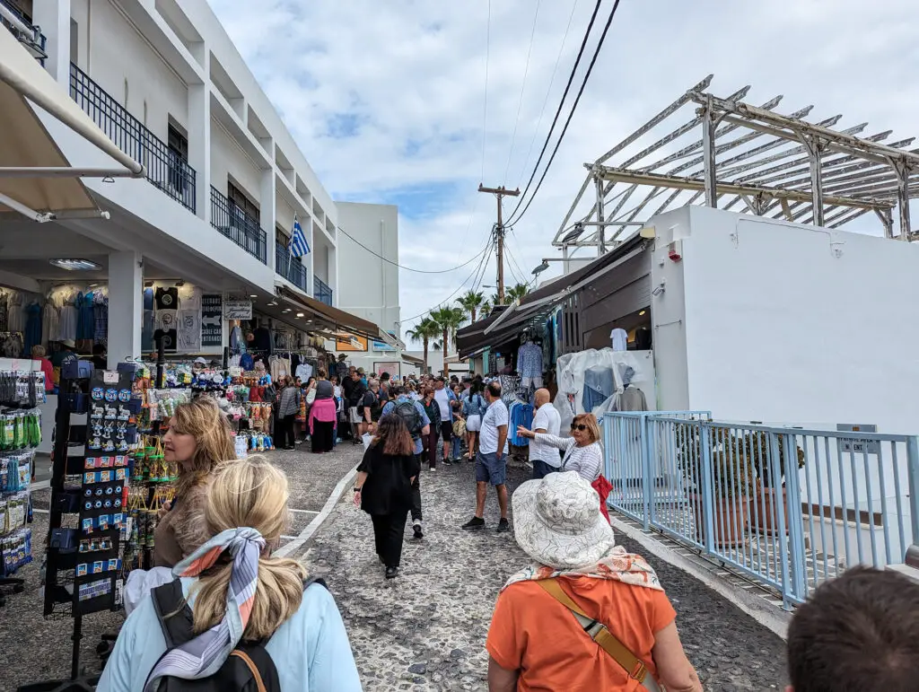 streets of Fira