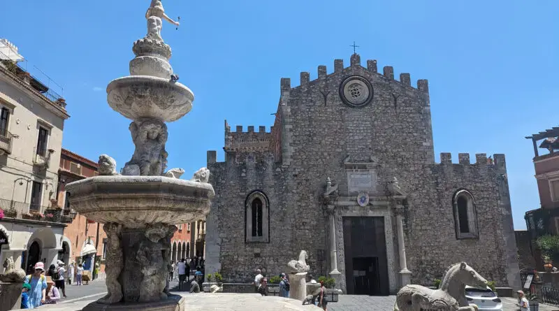 taormina duomo