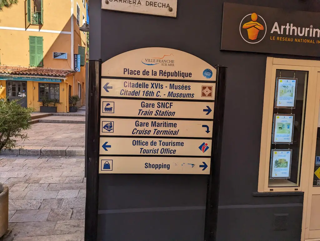 villefranche street signs