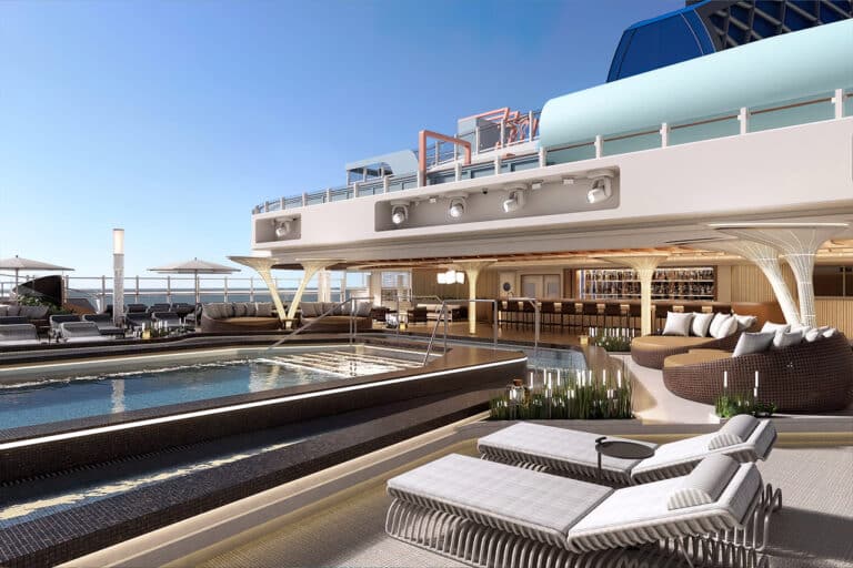 The main pool on Norwegian Aqua