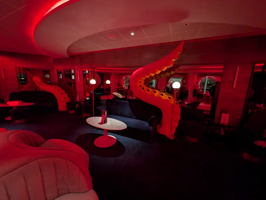 sip lounge tentacles