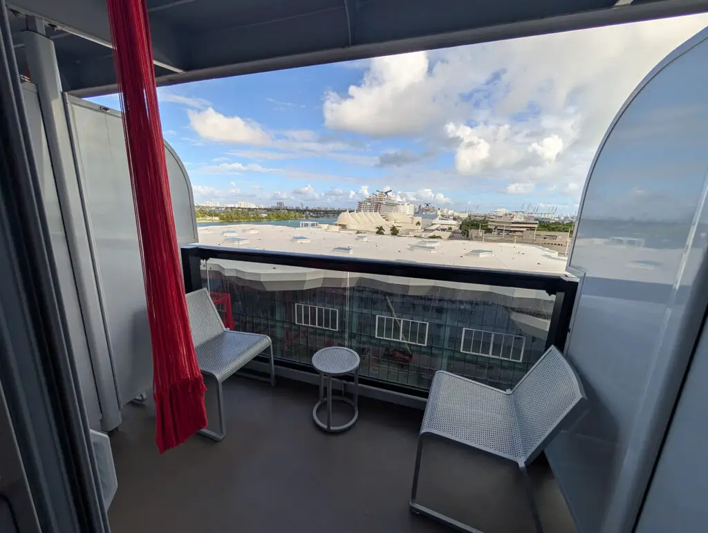 balcony of sea terrace cabin on valiant lady