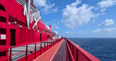 valiant lady running track over ocean