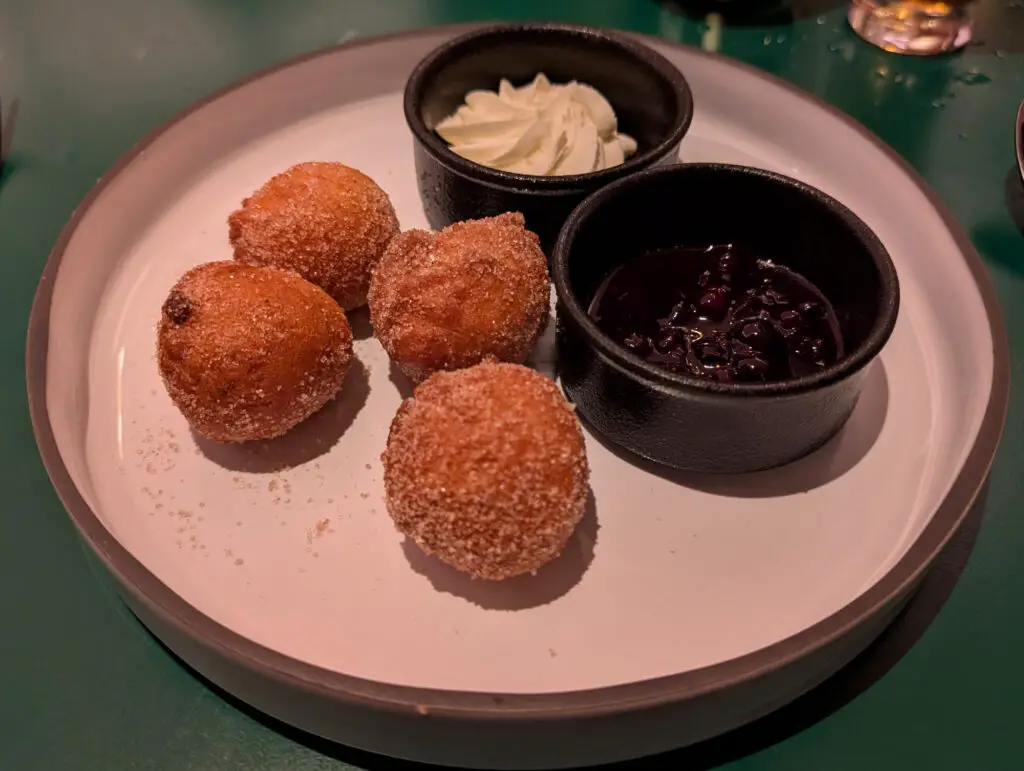 ricotta bomboloni 