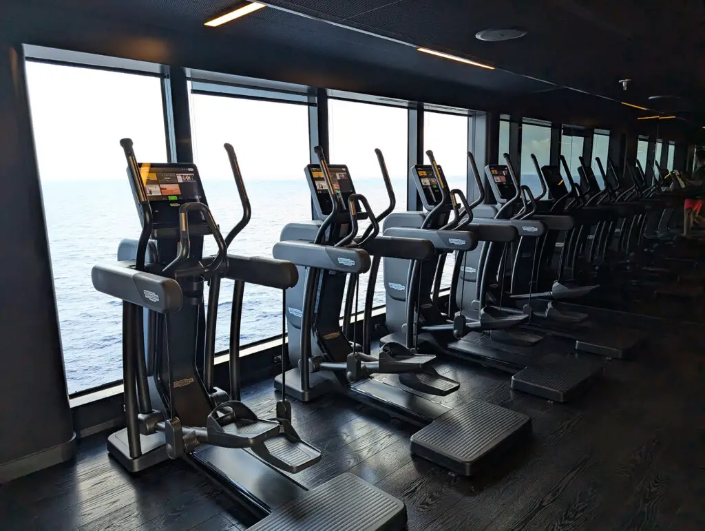 cardio gym on valiant lady with ocean view