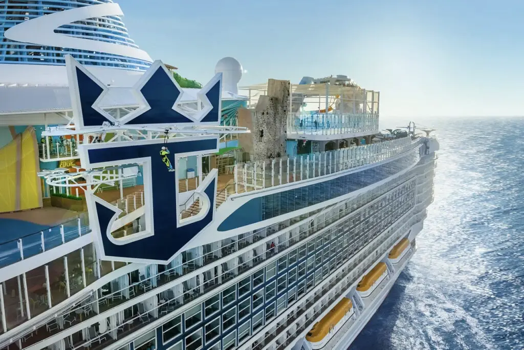 crown's edge attraction on icon of the seas