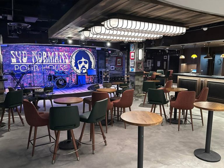 Norwegians Syd Normans Pourhouse