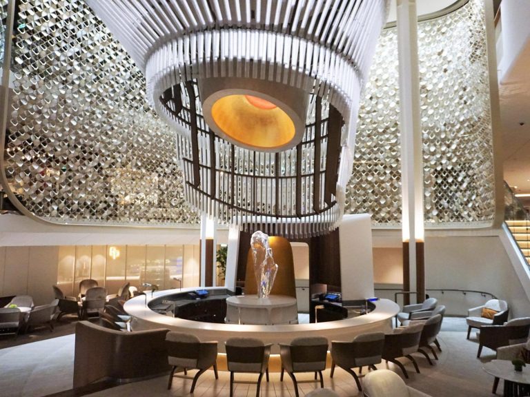 Celebritys Martini Bar