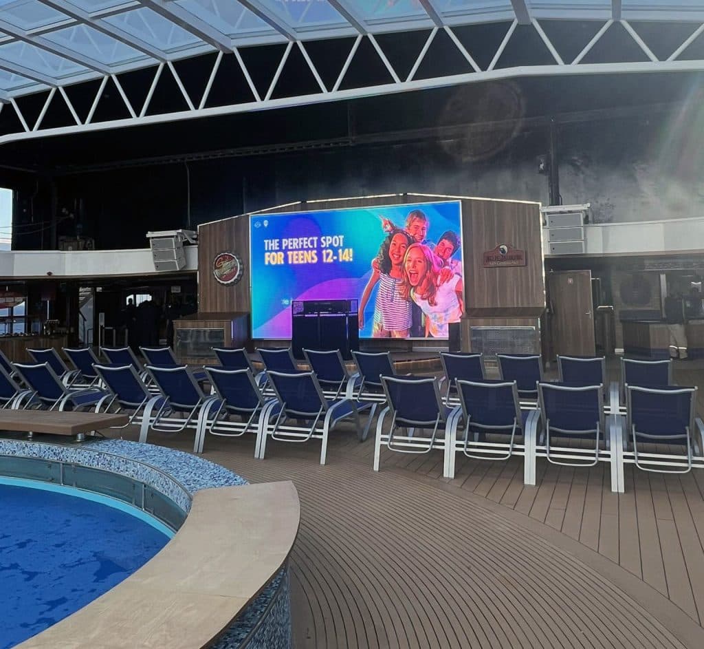 carnival dive-in movie