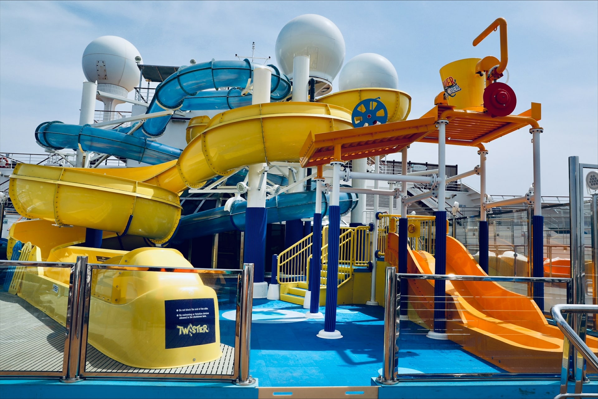 carnival valor waterworks