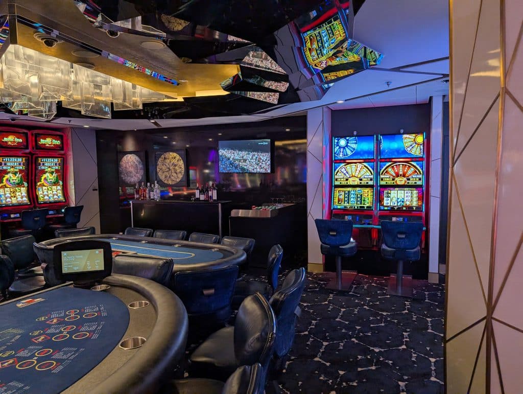 celebrity apex casino bar service