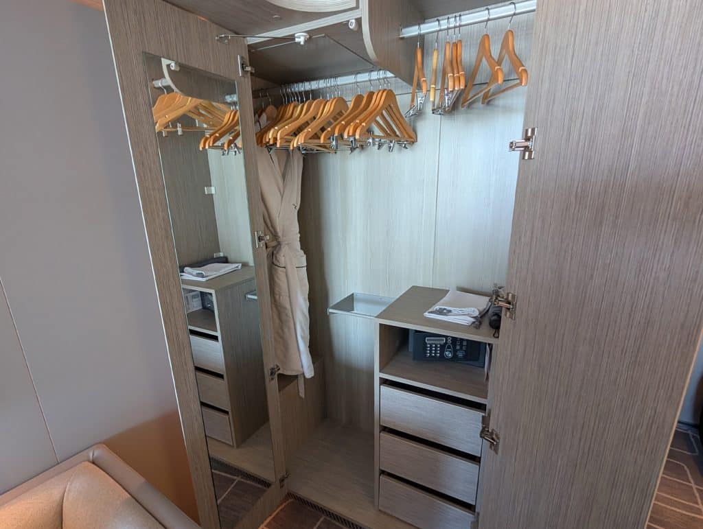 storage in infinity veranda on celebrity apex