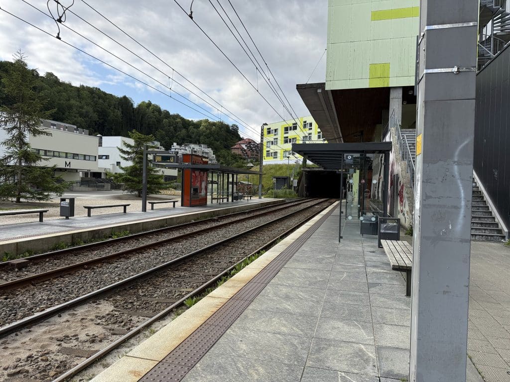train stop in bergen norway