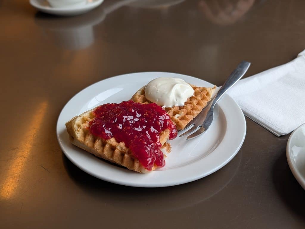 waffle with jam