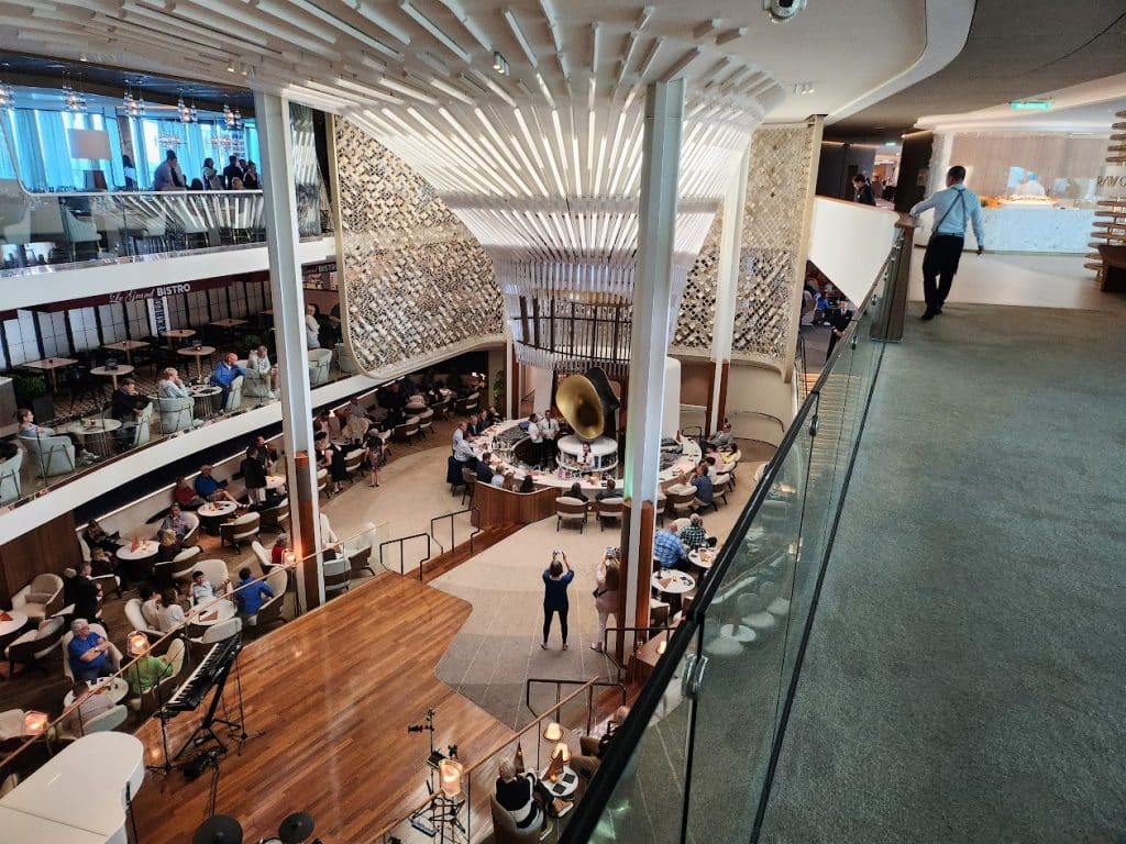 celebrity apex martini bar