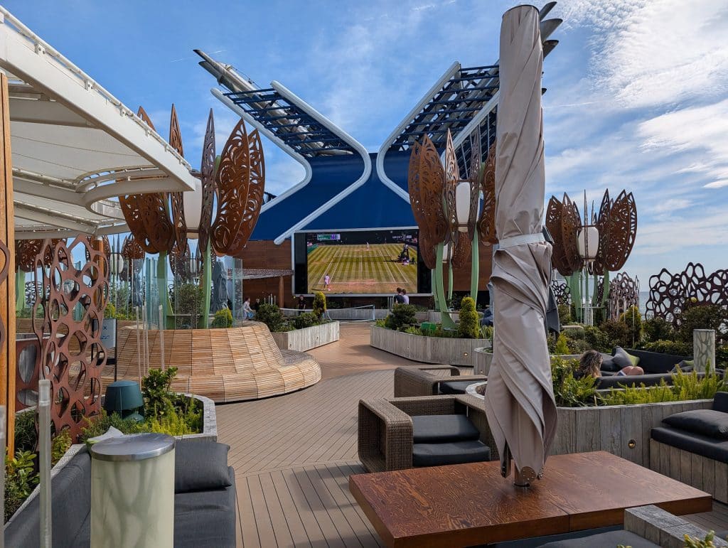 rooftop garden on celebrity apex