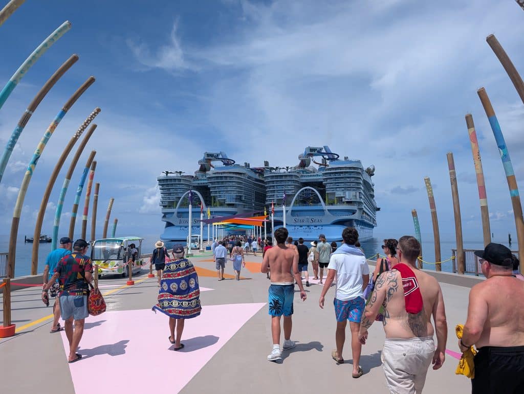 star of the seas and icon of the seas at cococay