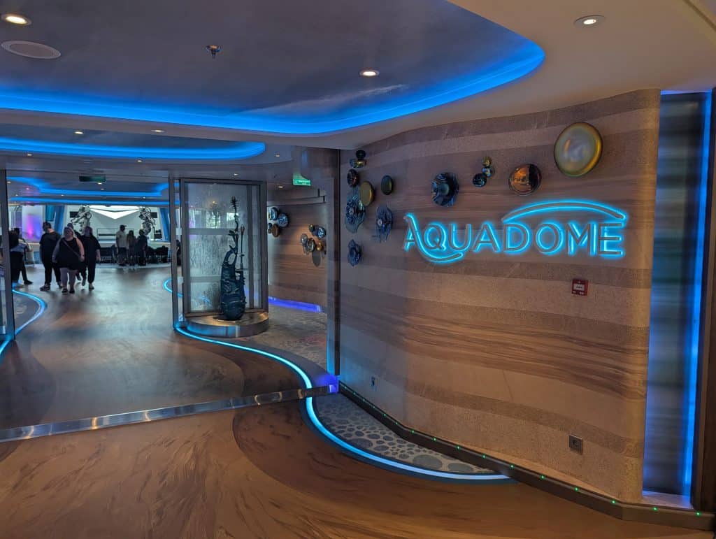 aquadome market entrance