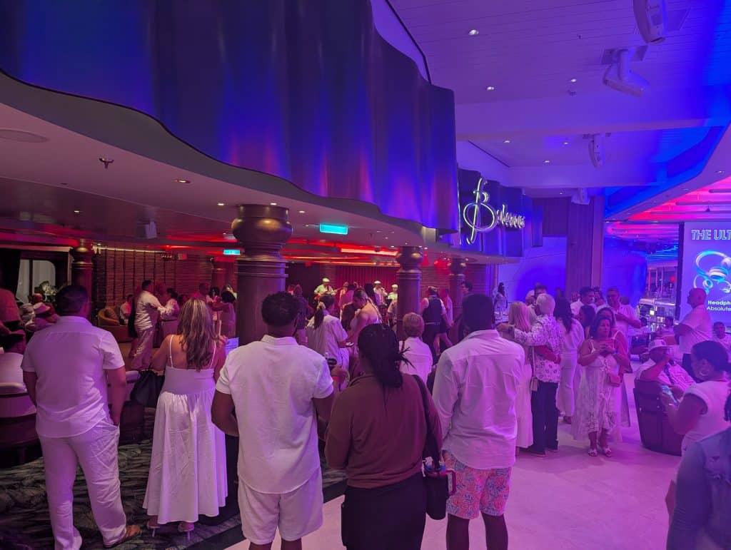 boleros music night on star of the seas