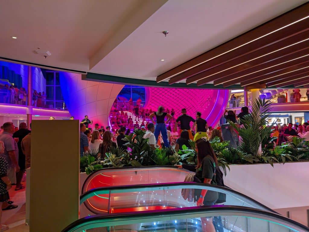 1400 bar view of Royal Promenade
