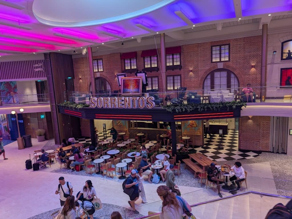 sorrentos pizza on star of the seas